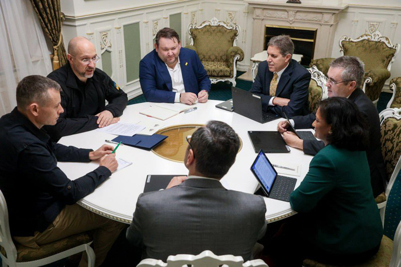 Залог реформ или долговое иго: зачем МВФ Украине и Украина Фонду